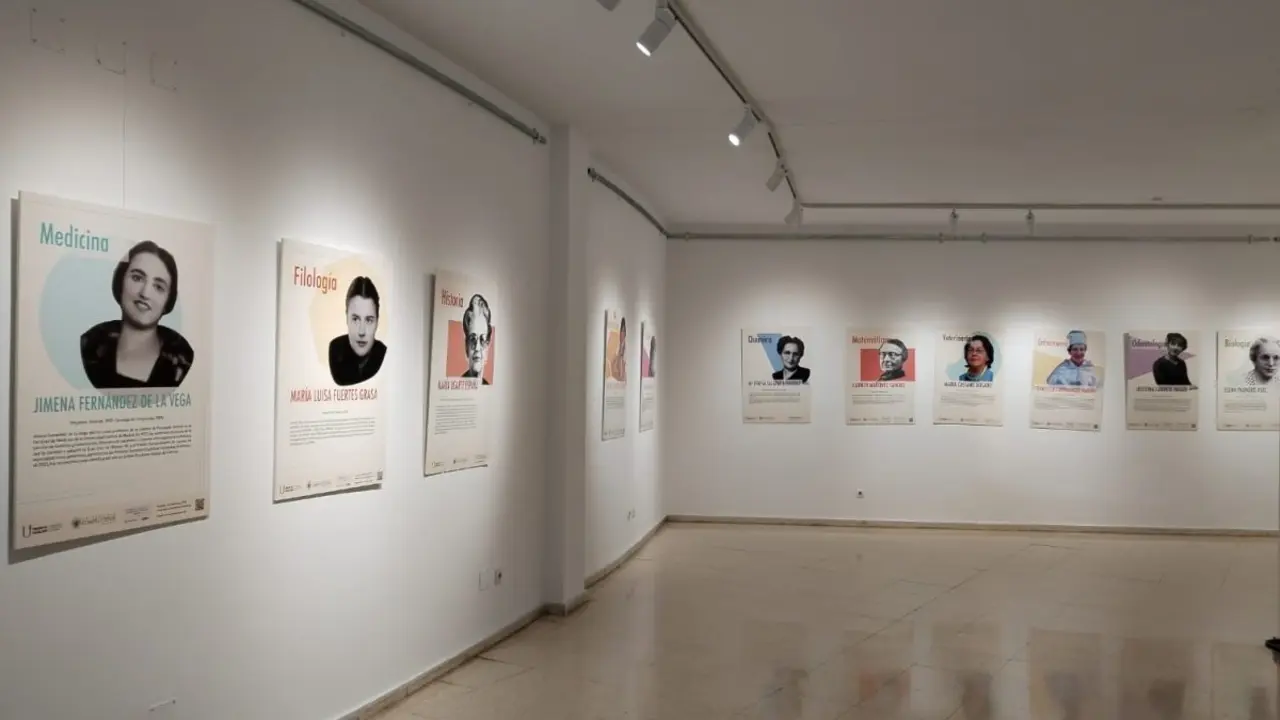 Exposici&oacute;n "Las primeras profesoras de la UCM" en el Centro Cultural Margarita Nelken de Coslada