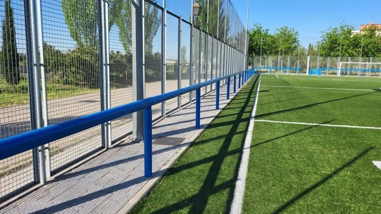 Campo de f&uacute;tbol