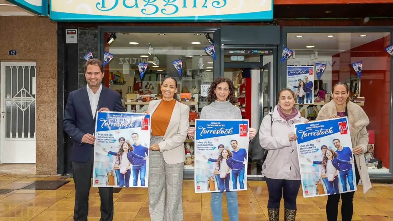 Torrej&oacute;n presenta "Torrestock" como iniciativa para los comercios locales