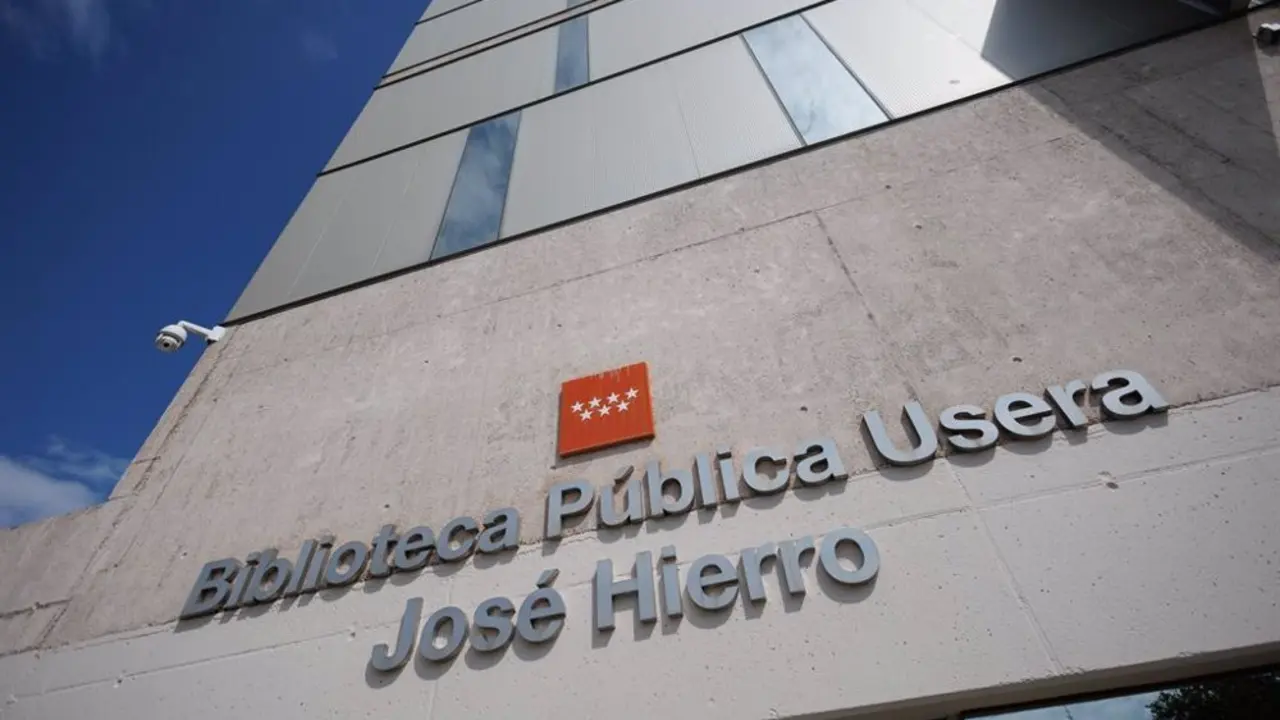 Biblioteca p&uacute;blica de Usera Jos&eacute; Hierro