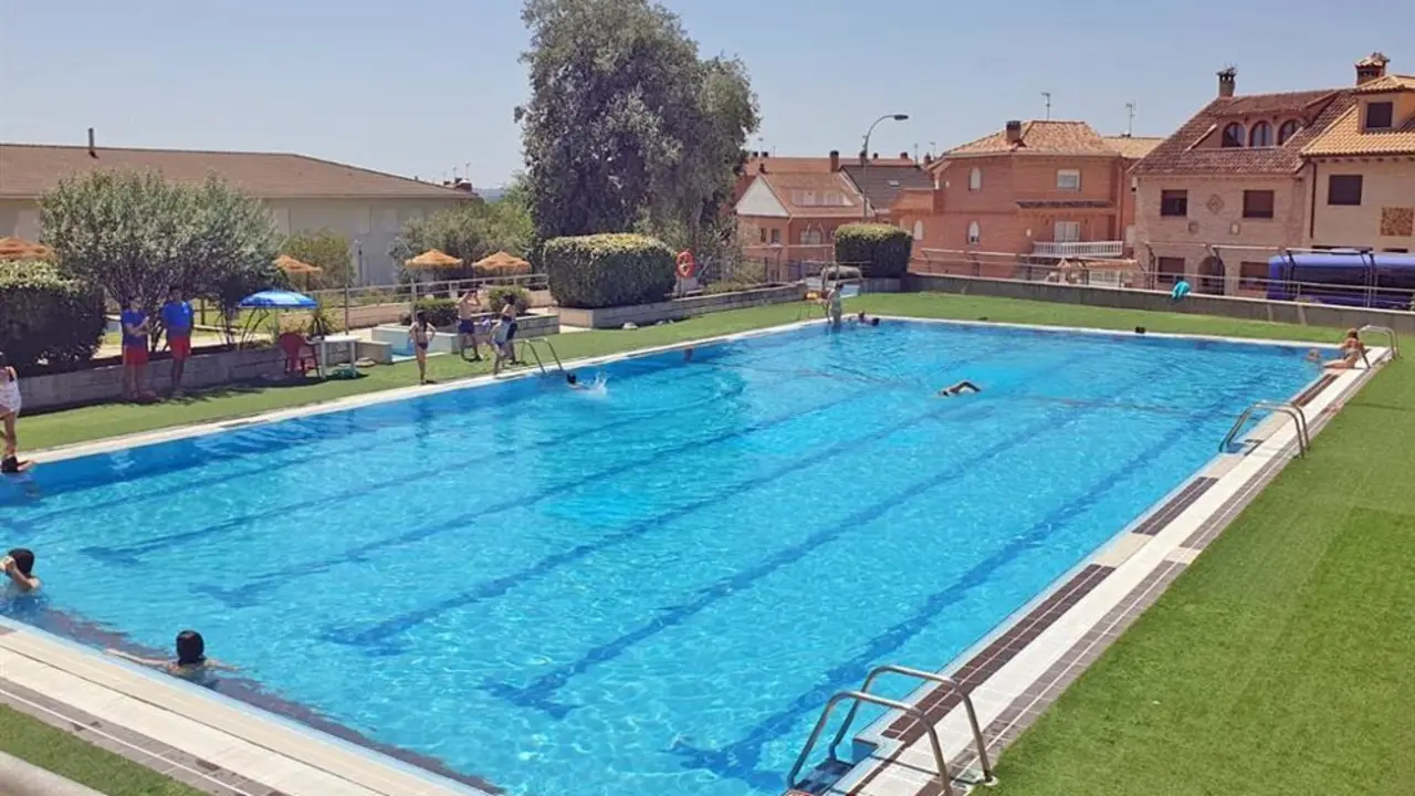 Piscina municipal de Paracuellos