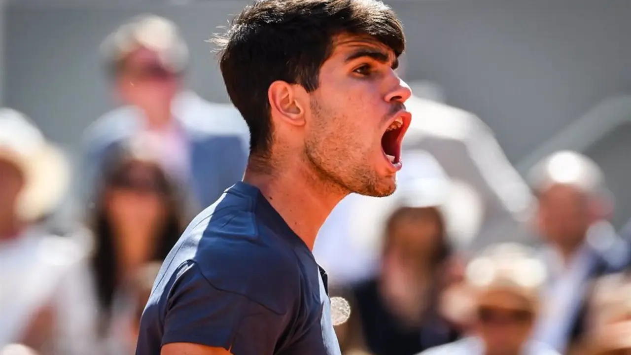 El tenista espa&ntilde;ol Carlos Alcaraz conquista Roland Garros