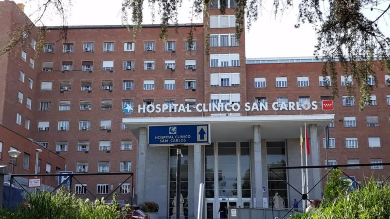 Chico de 16 a&ntilde;os cae por el hueco de un ascensor cuya valla protectora podr&iacute;a estar mal colocada