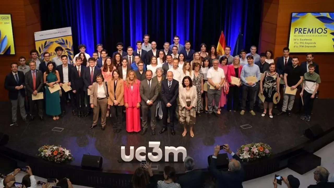 La UC3M entrega sus Premios de Excelencia 2024 y los Premios Emprende 2023 en su modalidad TFG