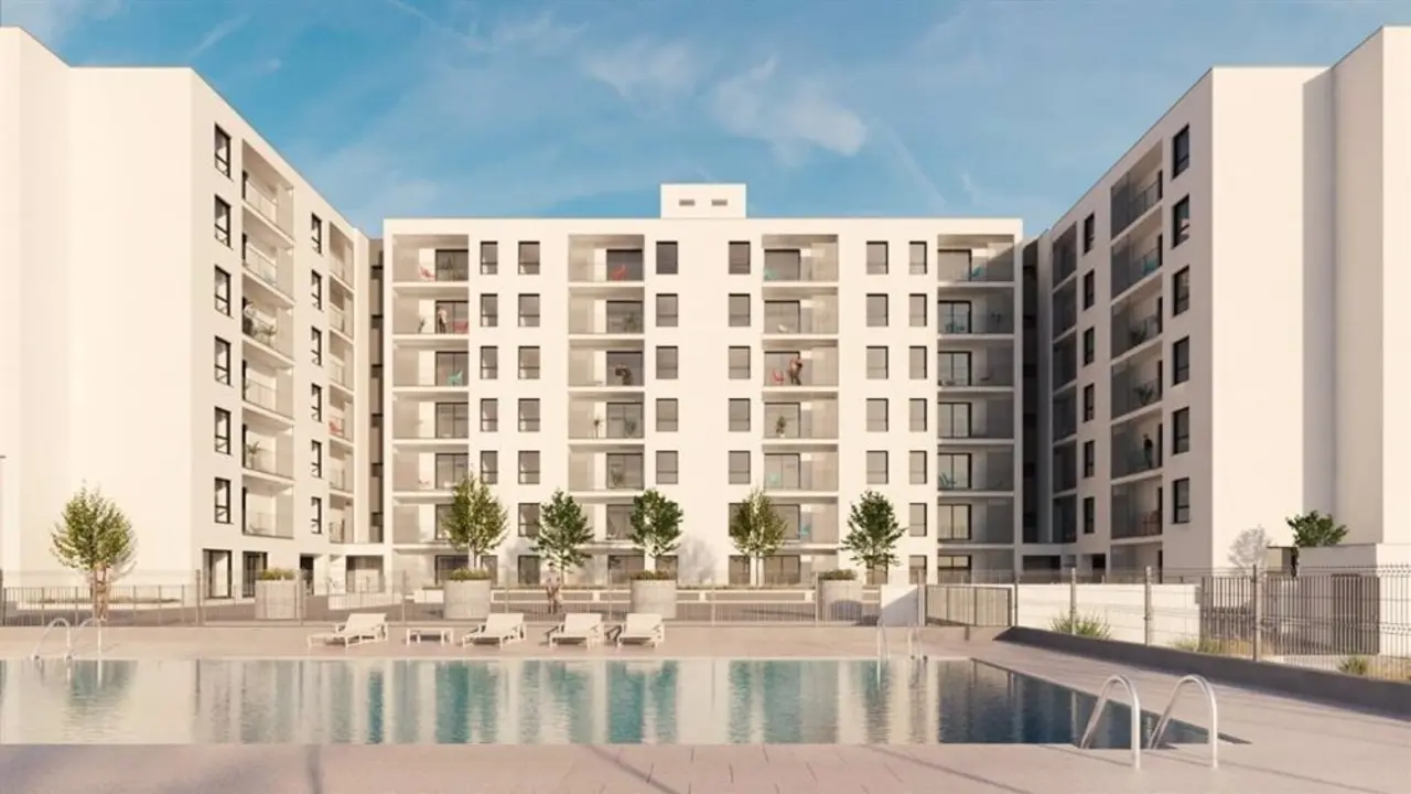 Urbanizaci&oacute;n con piscina
