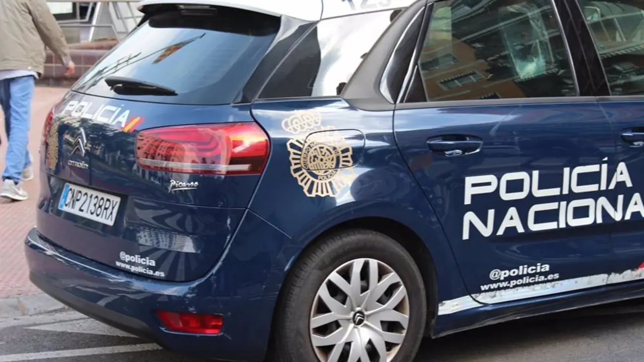 Coche polic&iacute;a