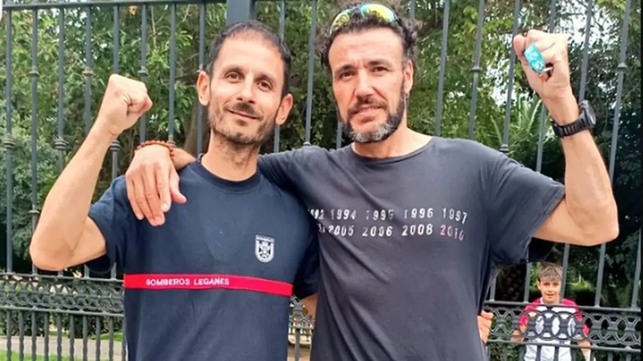 Los dos bomberos en huelga de hambre. 