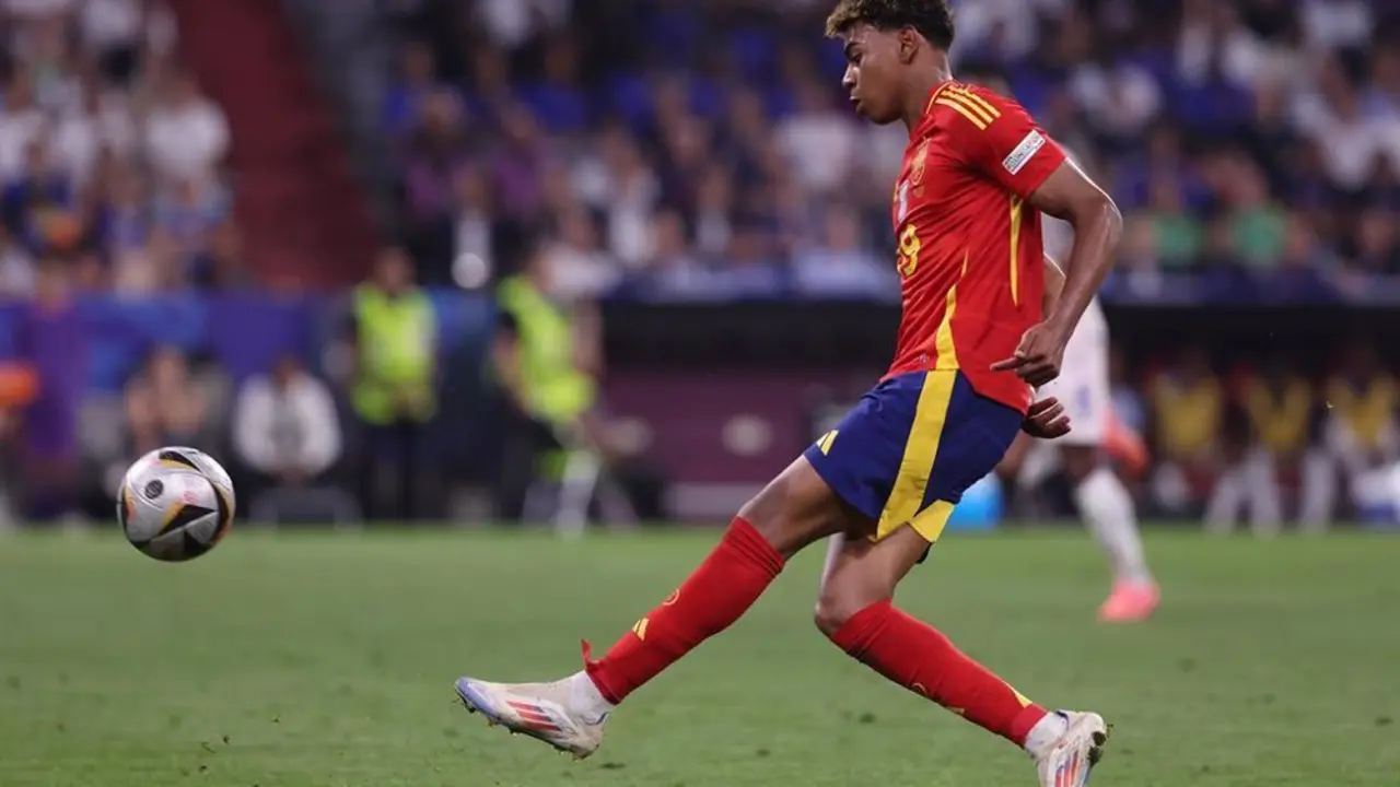 Lamine Yamal selecci&oacute;n espa&ntilde;ola