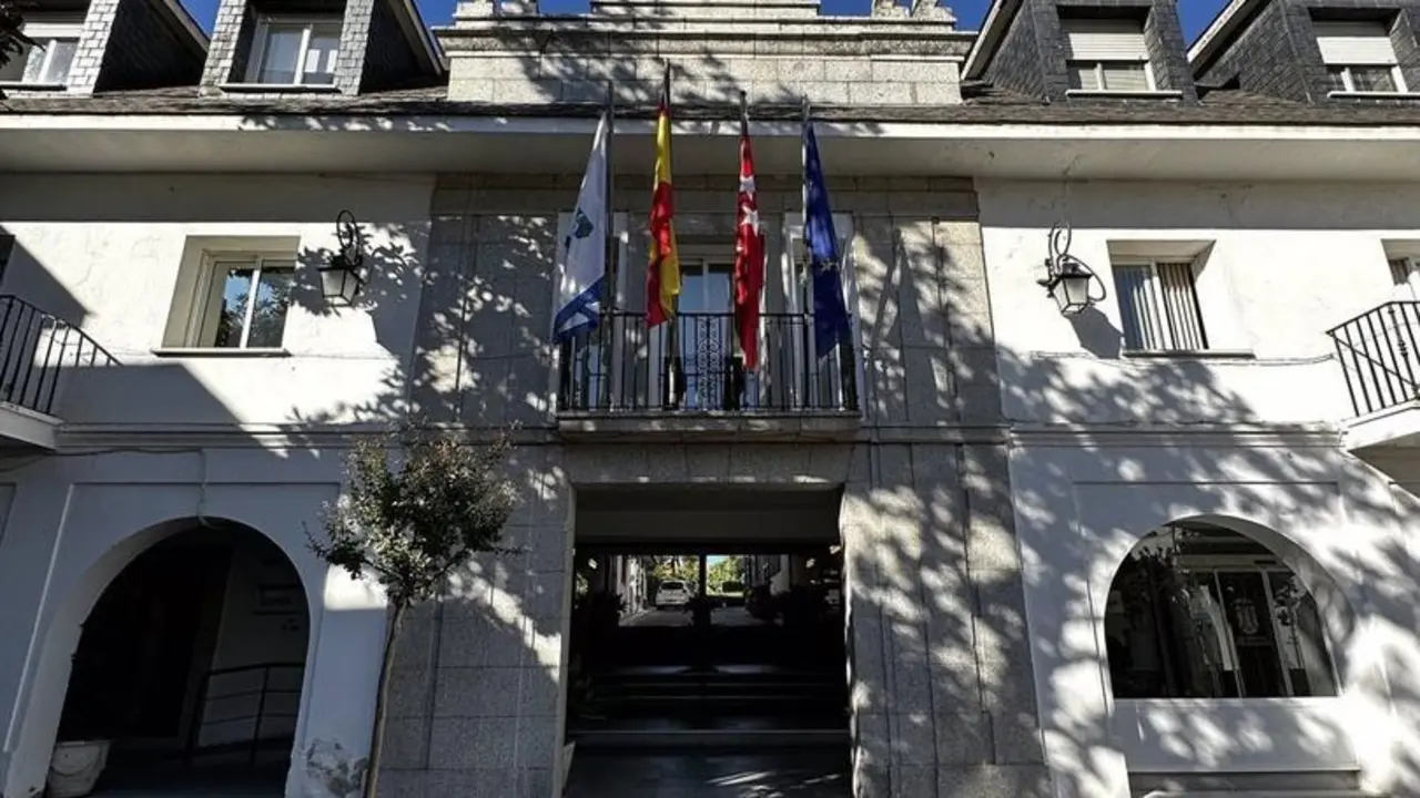 Fachada del ayuntamiento de Majadahonda