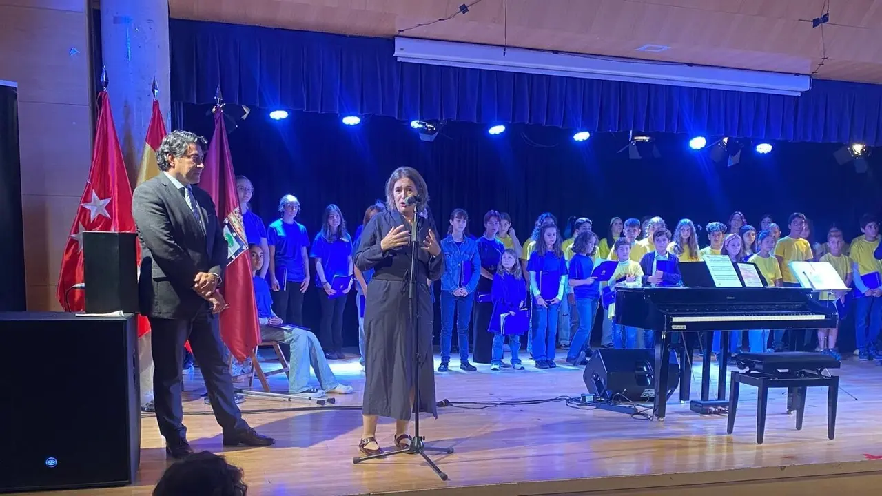 el Orfe&oacute;n Maestra Dolores Marco, intervenci&oacute;n de Rivera