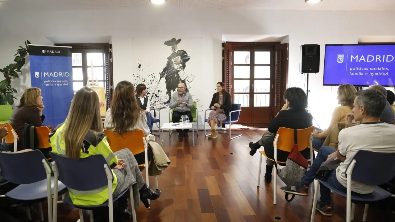 Presentaci&oacute;n de la campa&ntilde;a municipal de Madrid bajo el lema #Igualquet&uacute; para sensibilizar sobre la realidad de las personas sin hogar.