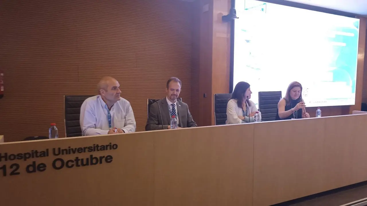 M&aacute;s de 150 T&eacute;cnicos Superiores Sanitarios asisten a una jornada sobre c&aacute;ncer de mama en el 12 de Octubre