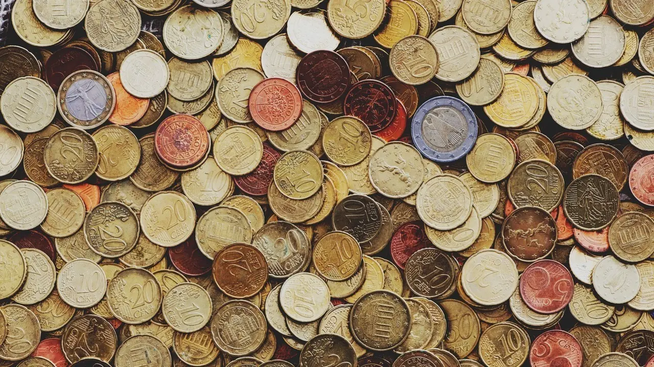 Imagen de archivo de monedas.