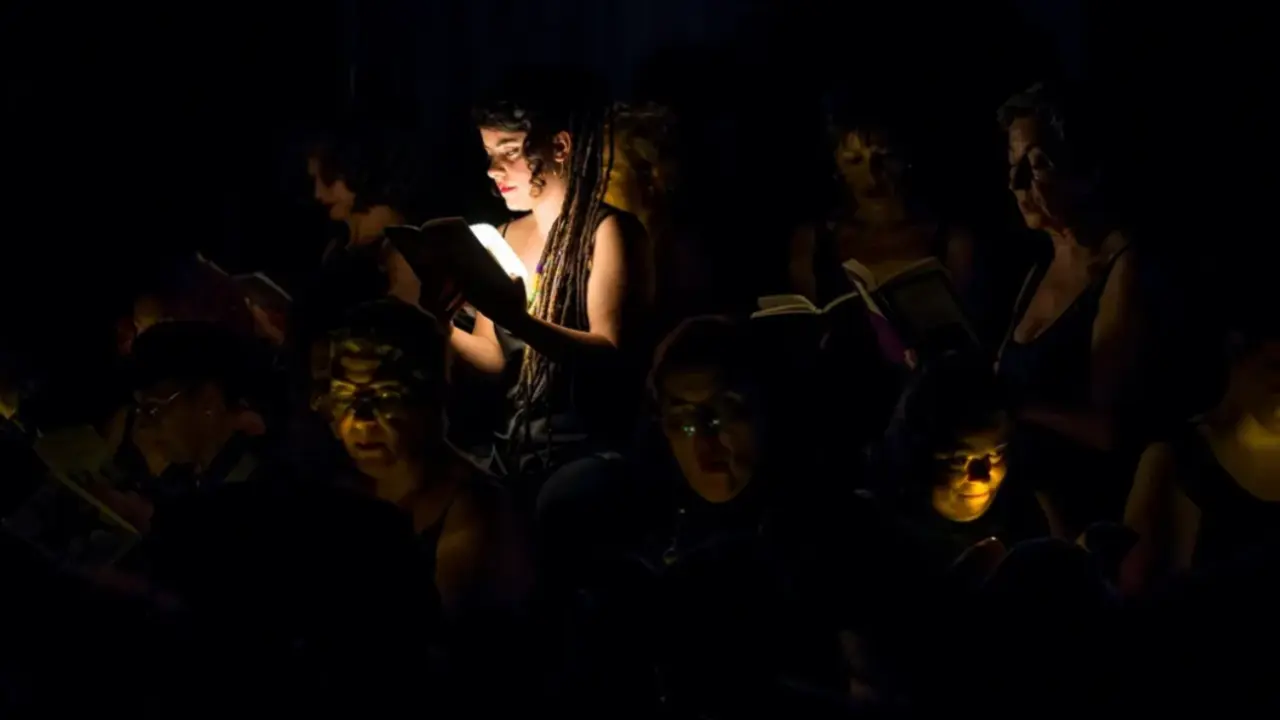 Teatro por el 25N en pinto.