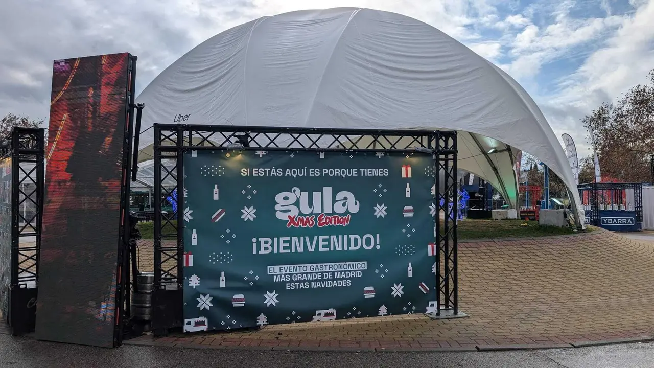 Una de las entradas al recinto ferial de Legan&eacute;s.