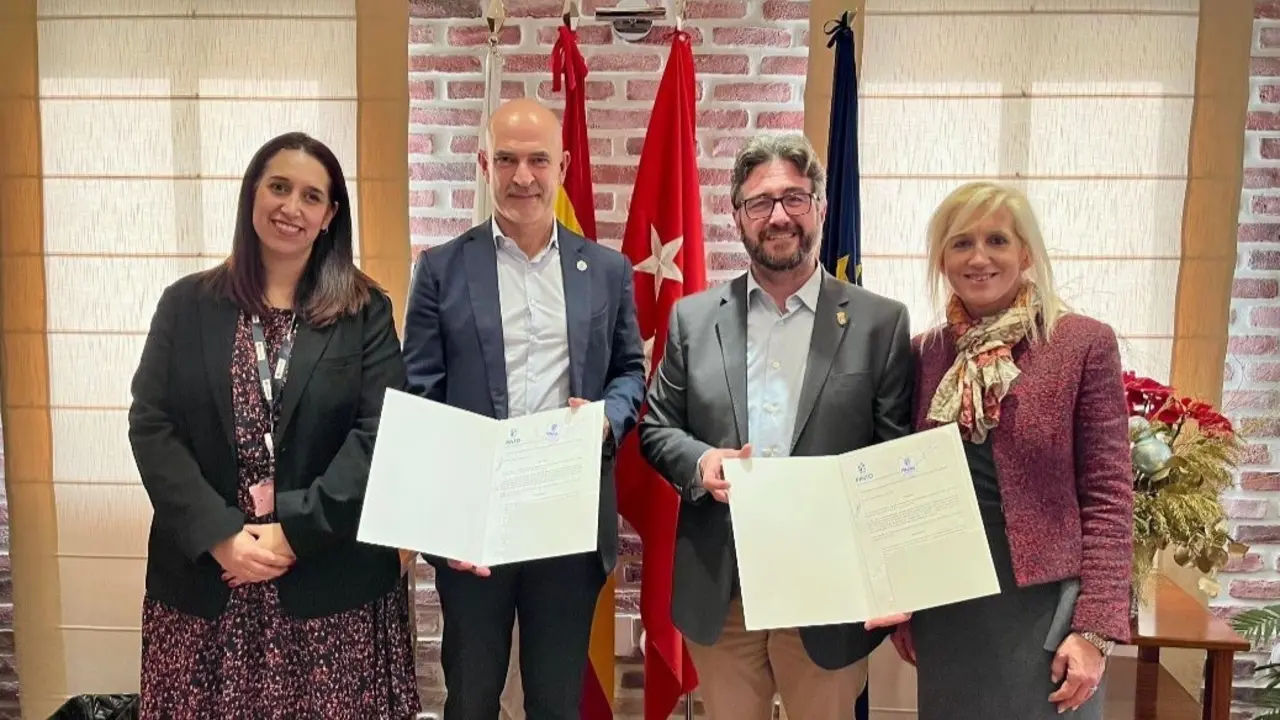 Firma del convenio.