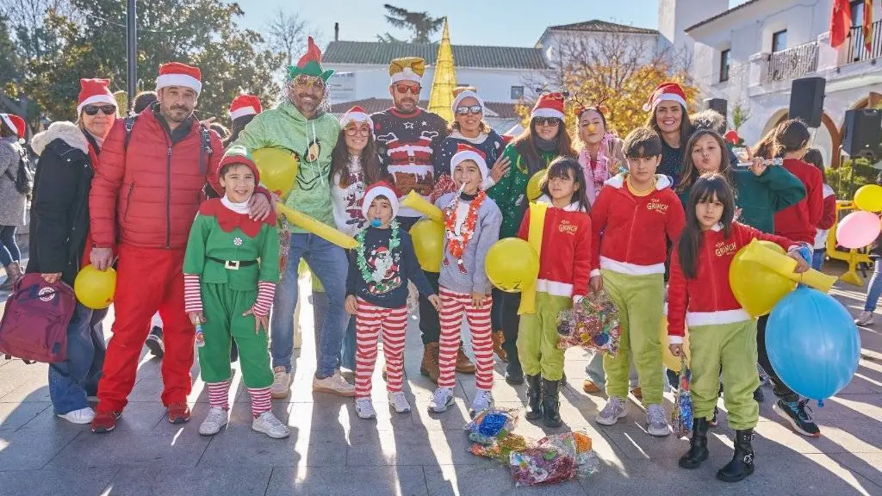 Vecinos de Villanueva de la Ca&ntilde;ada en las Preuvas.