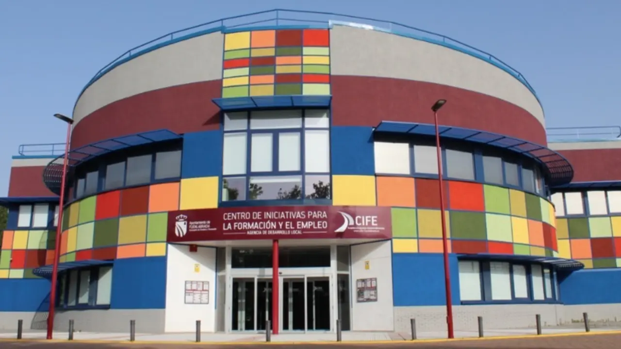 Fachada del CIFE, Fuenlabrada.