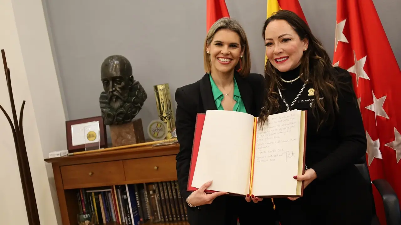 Cargar m&aacute;is
La alcaldesa de Alcal&aacute; de Henares, Judith Piquet, mantiene un encuentro con Samantha Smith, alcaldesa de Guanajuato.