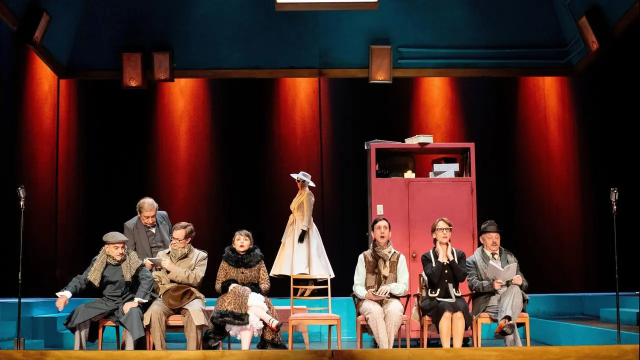 Una de las escenas de la obra 'La Dama Duende'. Imagen de archivo.