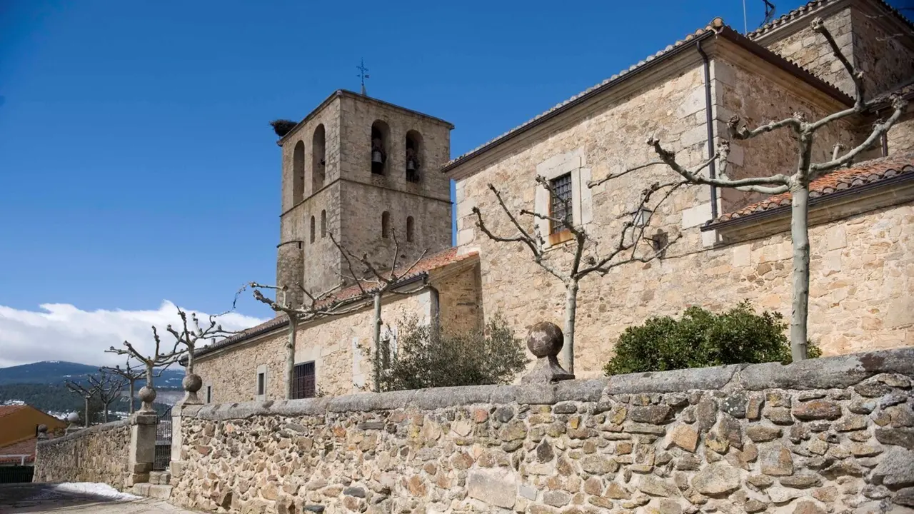 Iglesia de San Vicente M&aacute;rtir de Braojos de la Sierra.