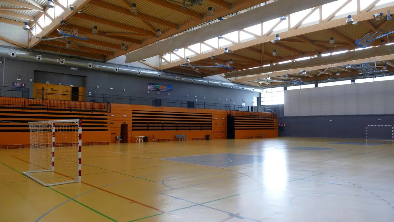 Pabellon deportivo PAU de M&oacute;stoles.