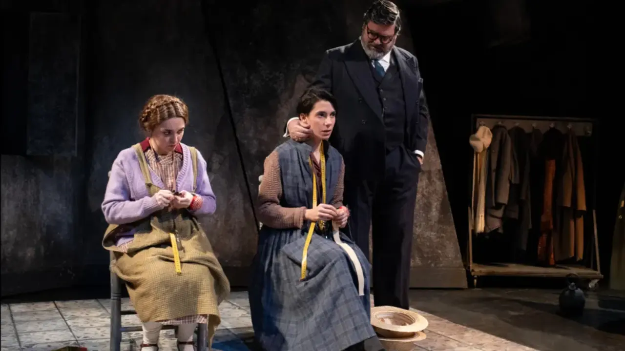 Escena de Natacha. Imagen de Javier Navel del Teatro Espa&ntilde;ol.