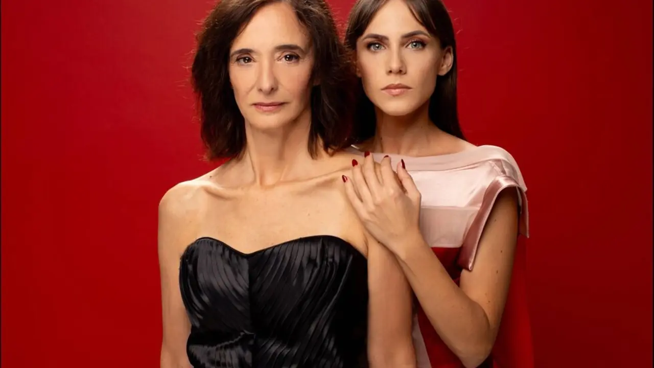 La obra 'Las amargas l&aacute;grimas' llega el 28 de marzo a Nave 10 para hablar sobre soledad y relaciones de poder.