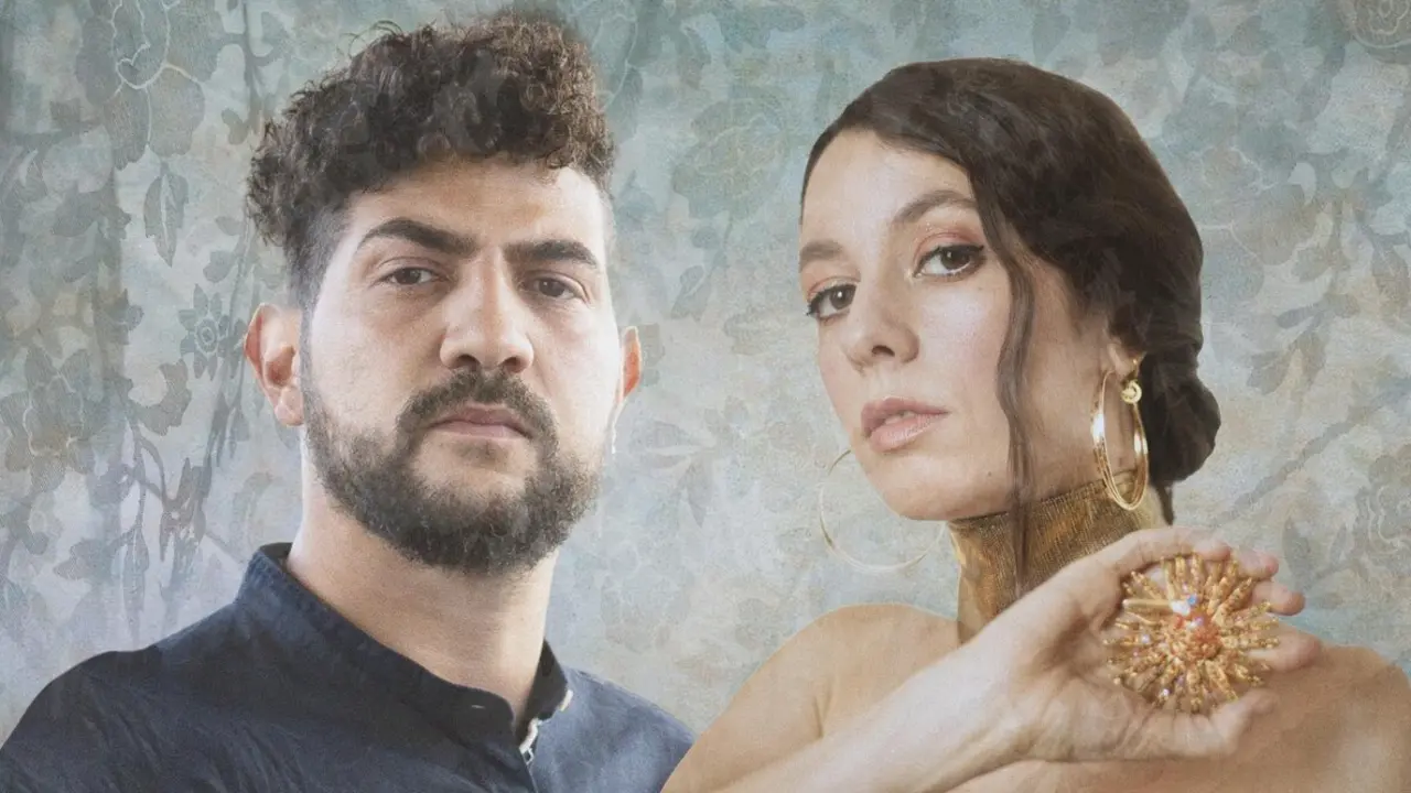 Los artistas Sof&iacute;a Comas y Sonakay.