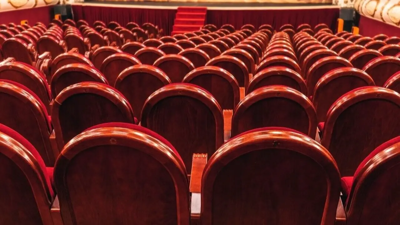 Butacas de un teatro. Imagen de archivo.