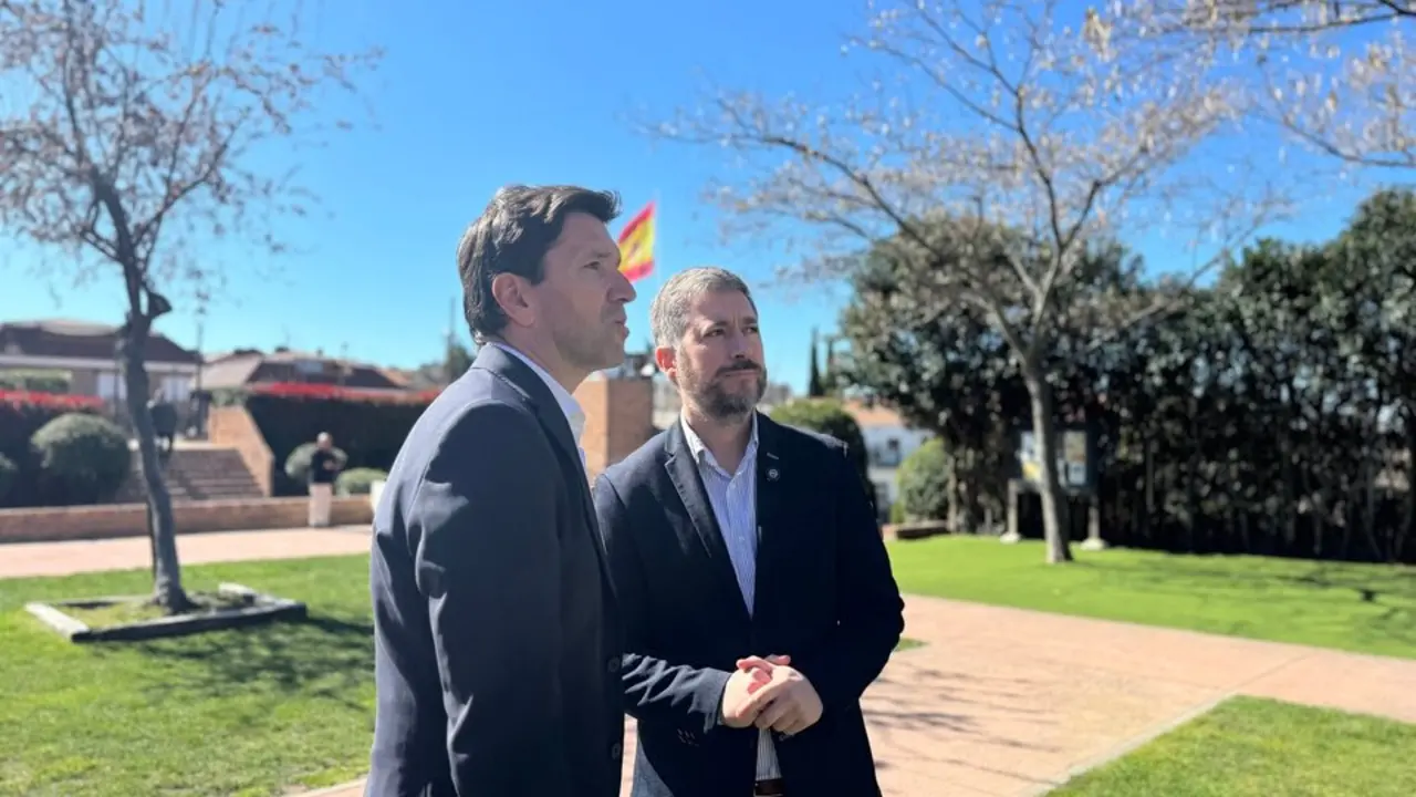 El consejero de Presidencia, Justicia y Administraci&oacute;n Local, Miguel &Aacute;ngel Garc&iacute;a Mart&iacute;n, visita Valdemorillo.