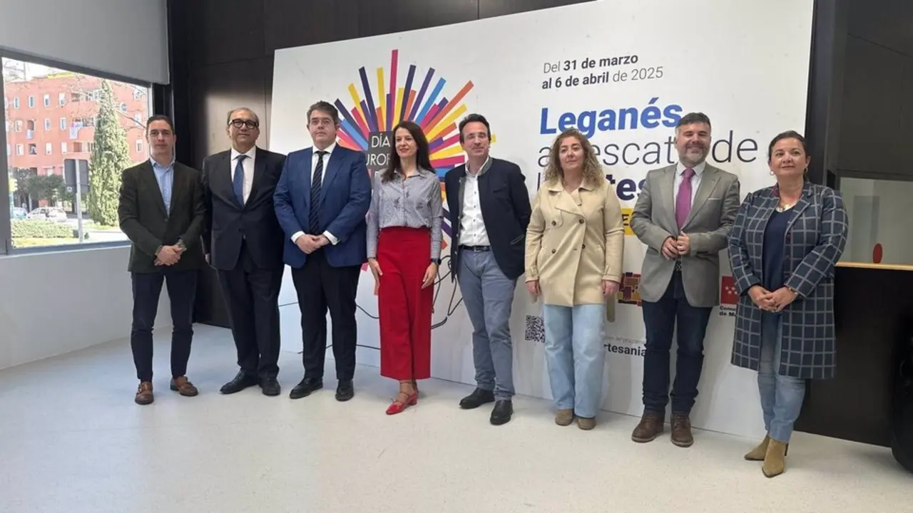 Presentaci&oacute;n de 'Legan&eacute;s, al rescate de la artesan&iacute;a. Manos que hablan'.
