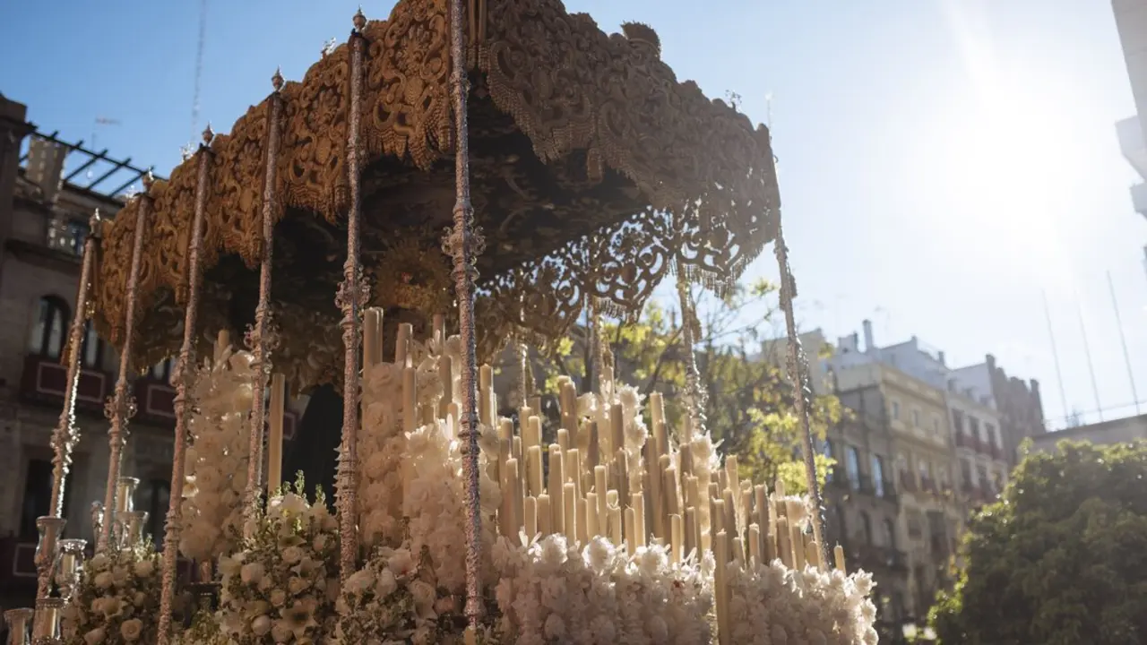 Un paso de Semana Santa. Imagen de archivo.