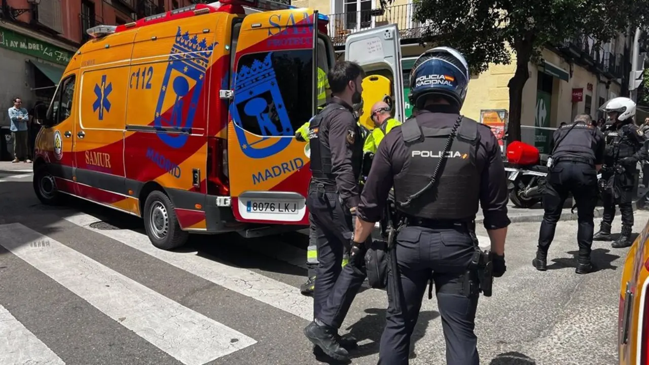 Los servicios de emergencias en el lugar de los hechos. Imagen de EP.