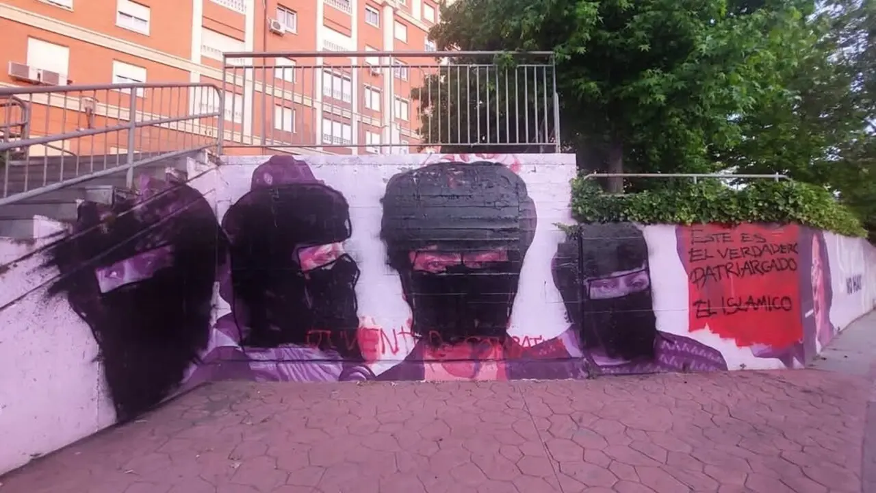 Vandalizan de nuevo el mural feminista del 8-M en Getafe. Imagen de Sara Hern&aacute;ndez (X).