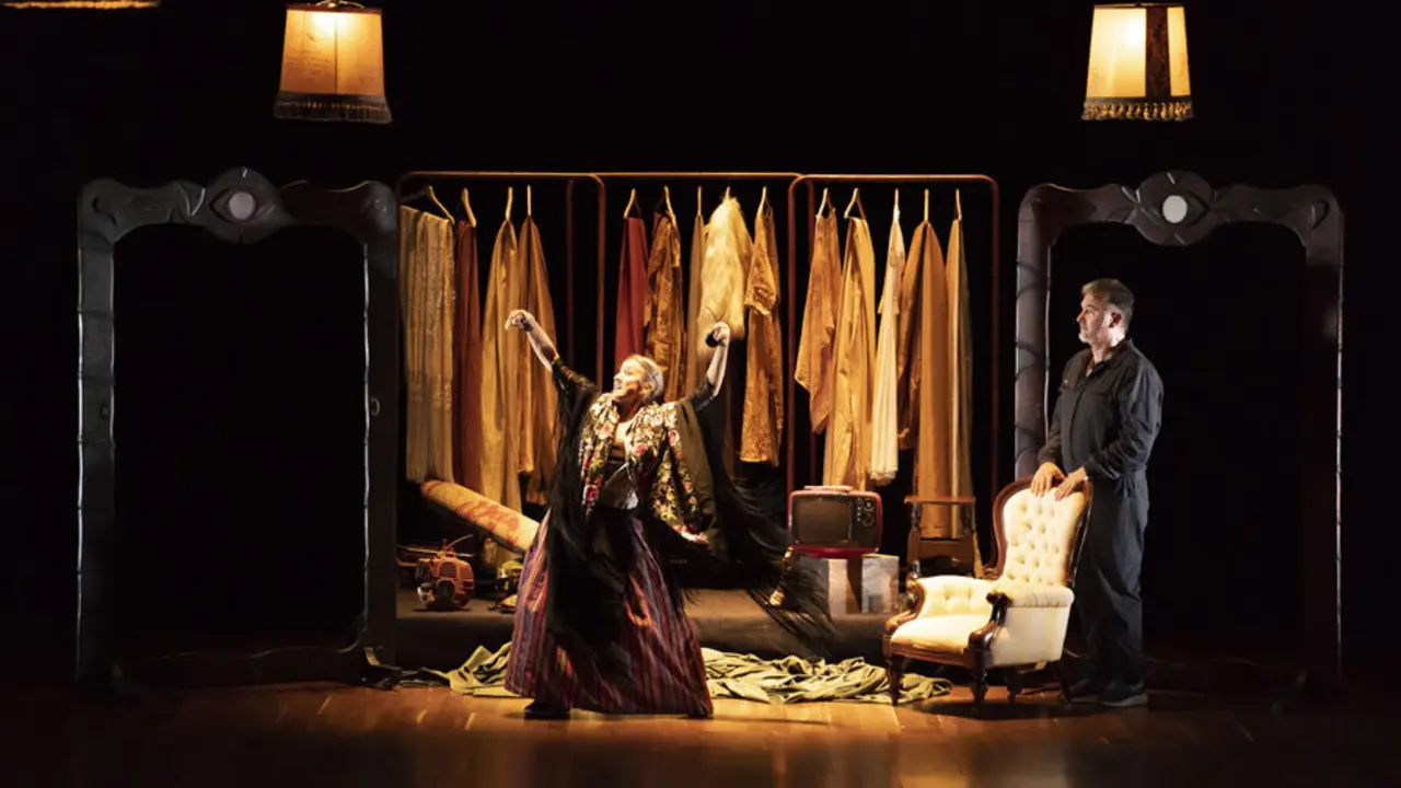 Obra 'Por voluntad propia'. Imagen del Teatro Lagrada.
