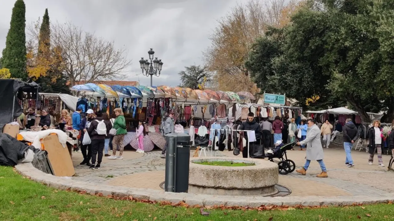 Mercadillo de los caprichos, edici&oacute;n pasada. Imagen del Ayuntamiento.