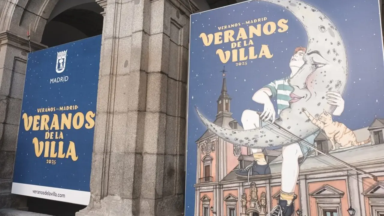 Cartel Veranos de la Villa. Imagen de archivo