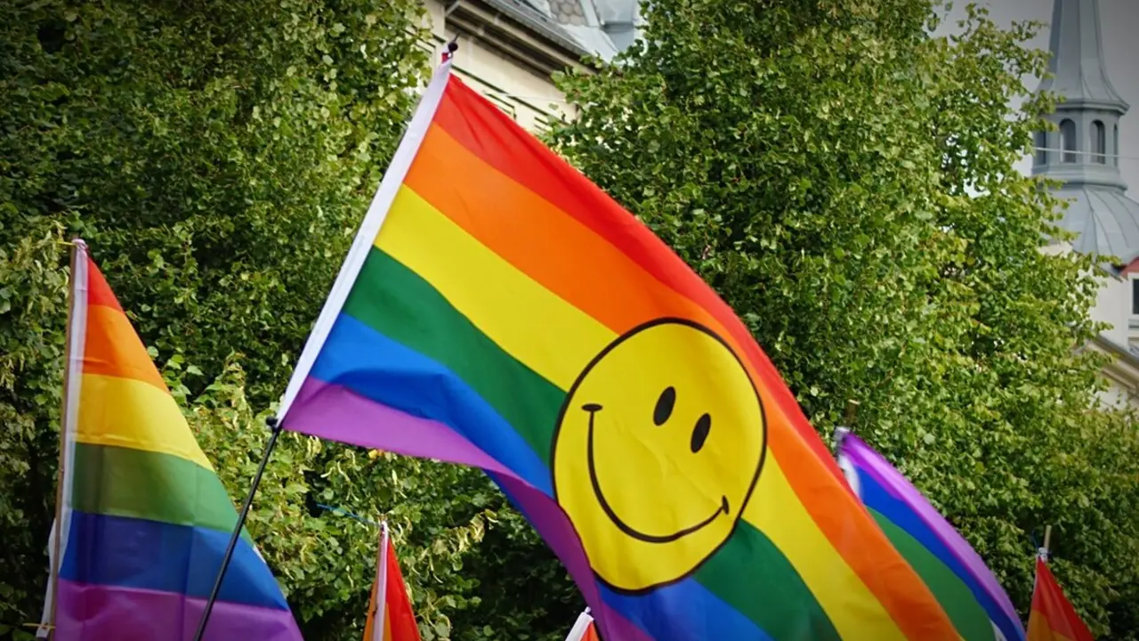 Banderas de la marcha del Orgullo. Imagen del archivo.