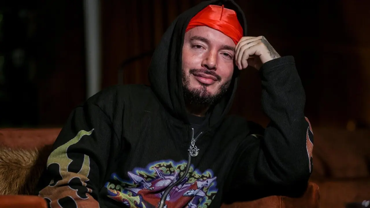 El cantante J Balvin posa para Europa Press, en el Hotel Edition, a 26 de septiembre de 2024, en Madrid (Espa&ntilde;a). Imagen de EP.