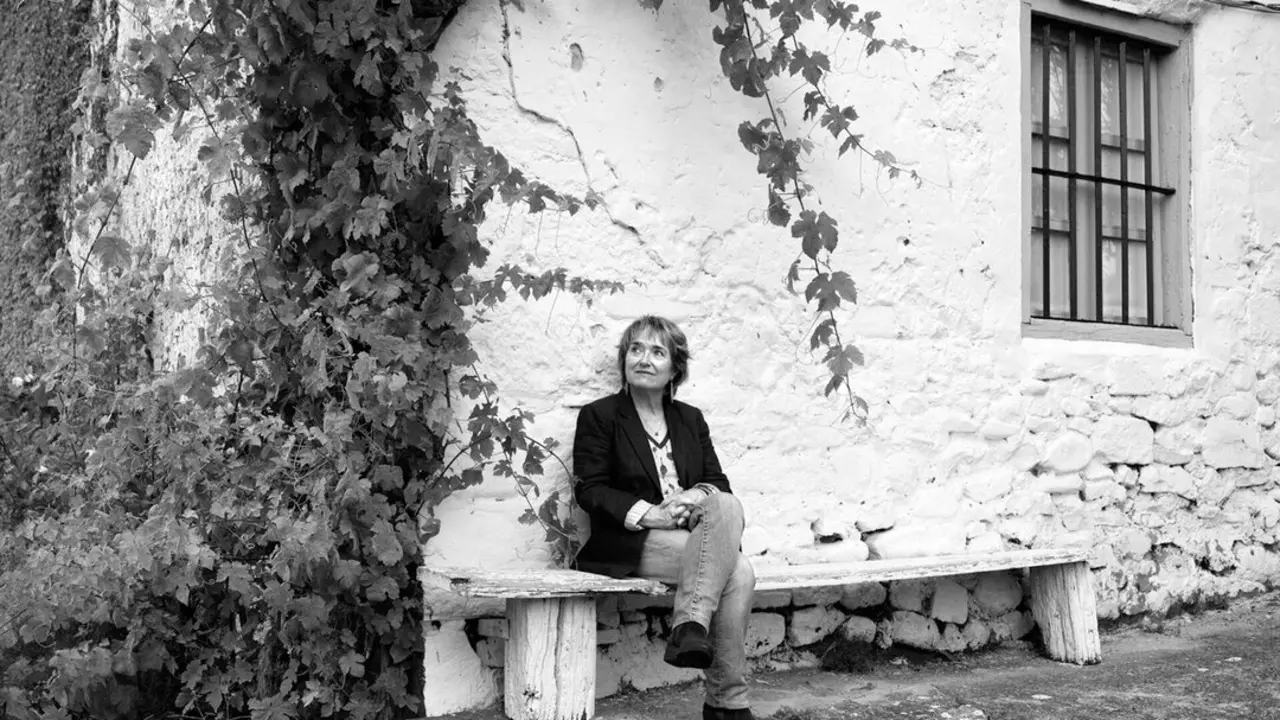 La bi&oacute;loga y catedr&aacute;tica de Gen&eacute;tica en la UPV/EHU, Ana Zubiaga. Jakiunde expone en el Real Jard&iacute;n Bot&aacute;nico de Madrid '26 mujeres en las ciencias, artes y letras'. Imagen cedida por EP.