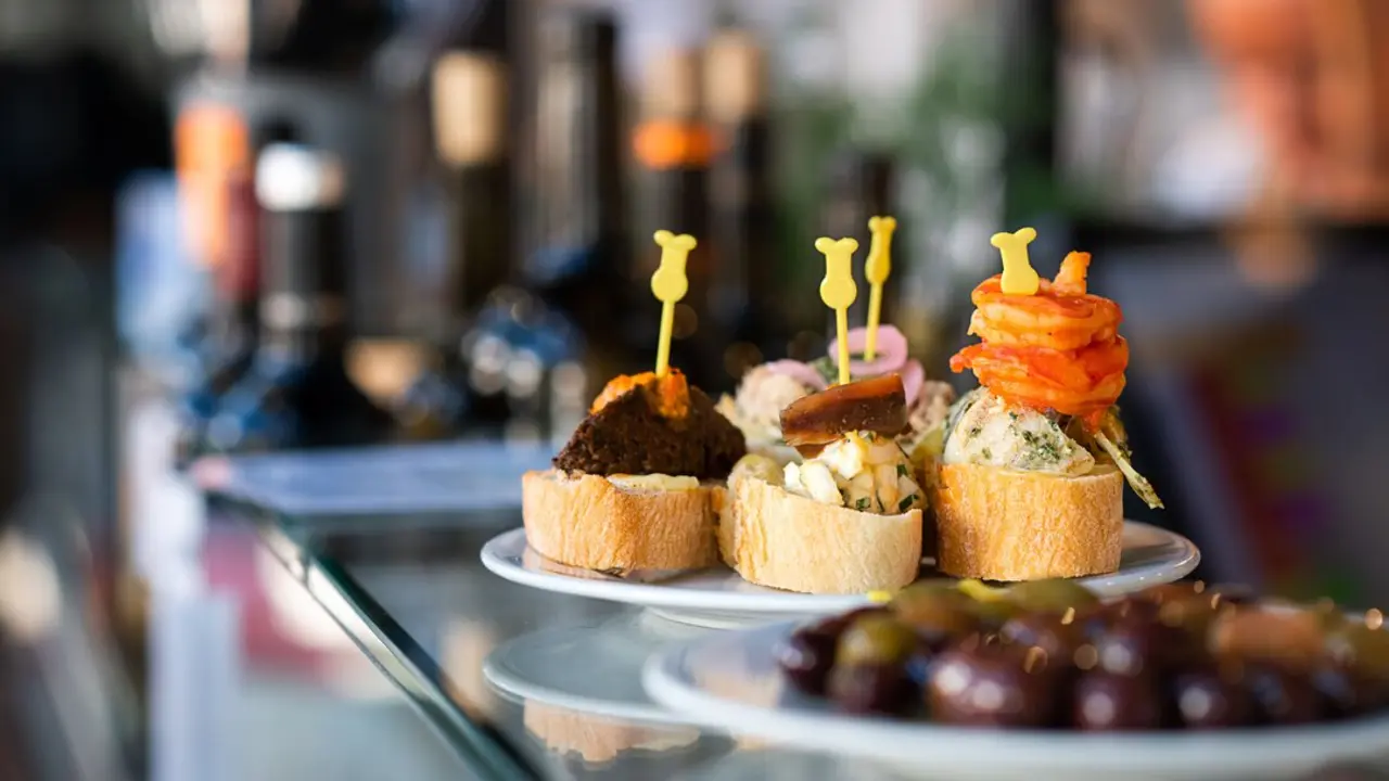 Tapas en imagen de archivo.