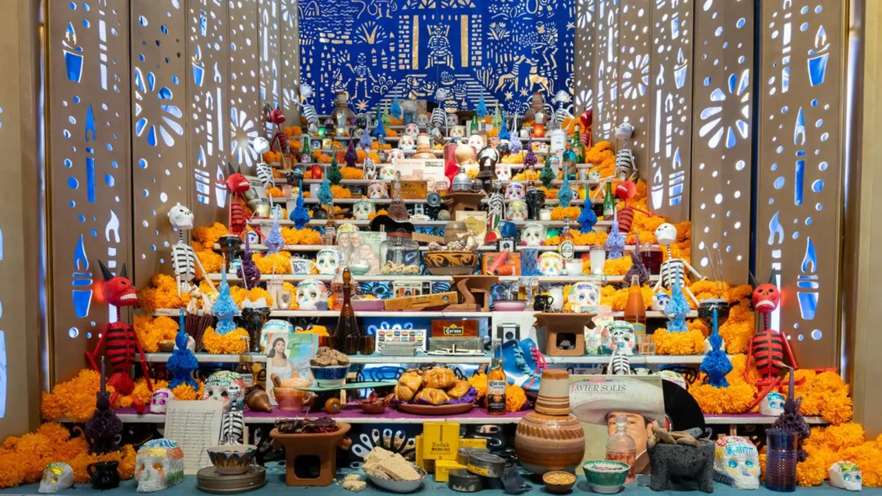 El Altar de Muertos de Casa de M&eacute;xico.