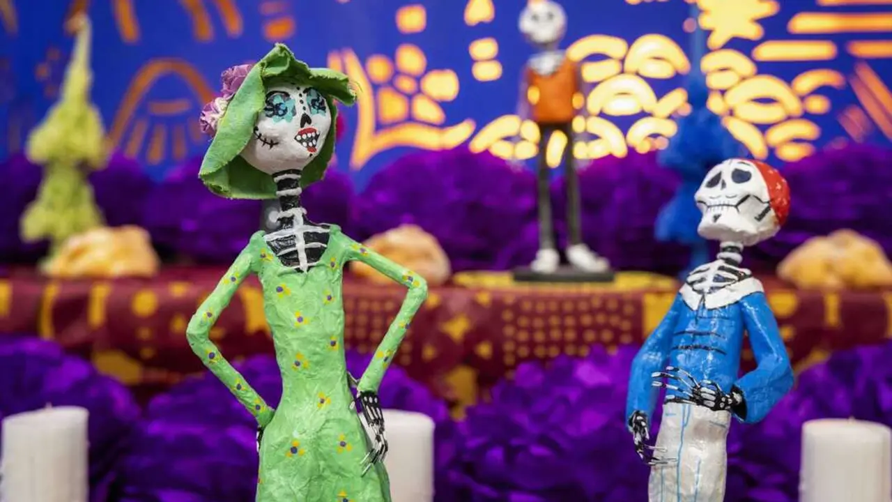 Altar de muertos en el Centro Cultural Dao&iacute;z y Velarde. Imagen de Diario de Madrid.