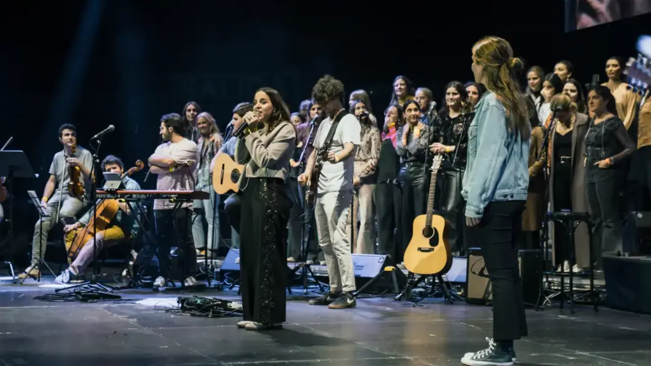 Concierto de Hakuna Group Music.