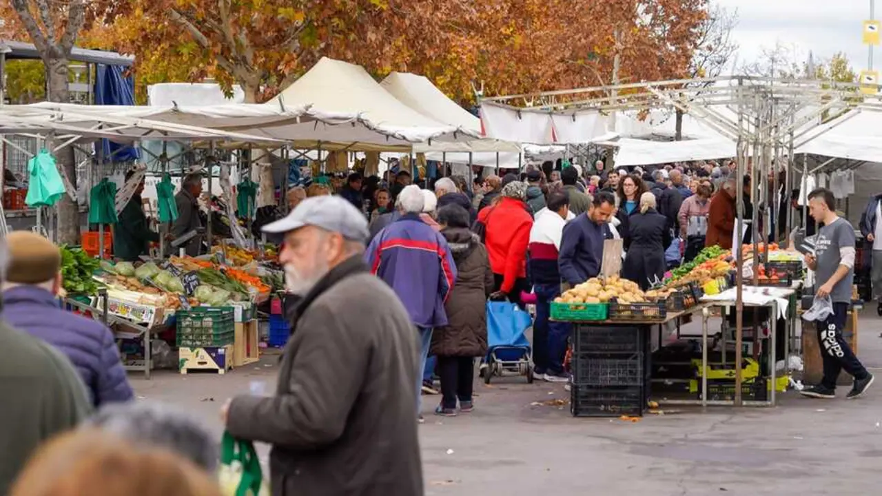 Imagen del mercadillo municipal de Torrej&oacute;n de Ardoz.
