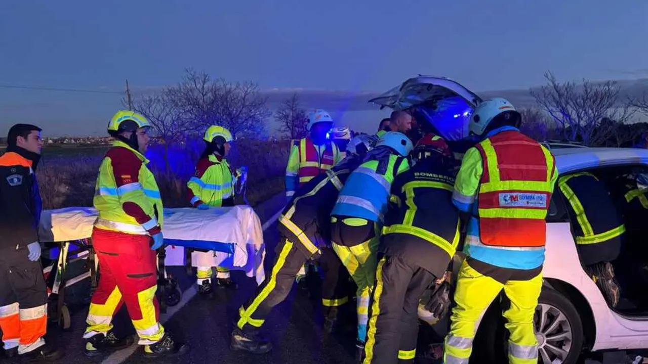 Tres heridos graves en un accidente de tr&aacute;fico en la M-507 en Navalcarnero con tres turismos implicados. EP.
