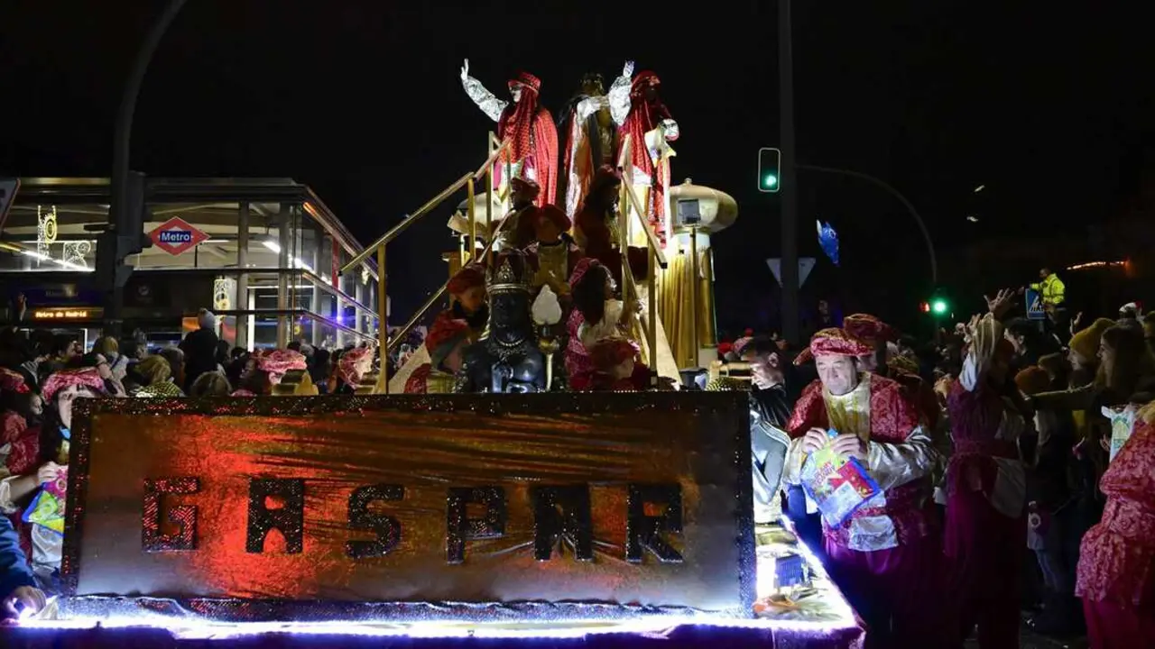 Las carrozas de la Cabalgata se podr&aacute;n visitar del 2 al 5 de enero en el recinto del Parque de la Marina. Imagen del consistorio.