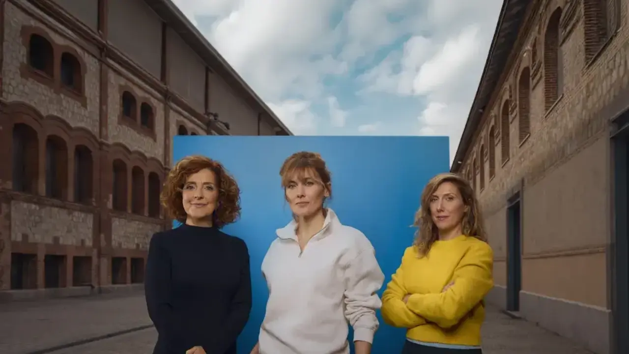 Elenco de 'Tres d&iacute;as en &Iacute;taca'. Imagen de @geraldineleloutre, cedida por Matadero.