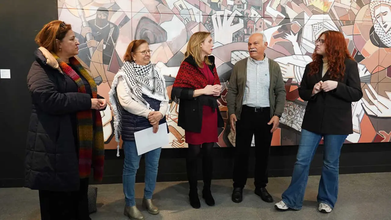 Inauguraci&oacute;n de la exposici&oacute;n 'Llamada de socorro en Gaza'.